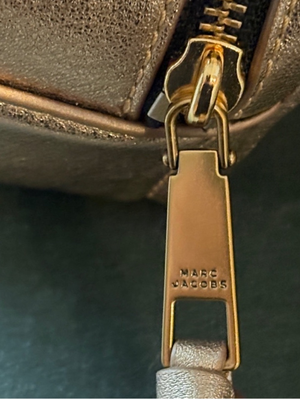 Mark Jacob glam shot soft gold leather - Picture 14 of 15